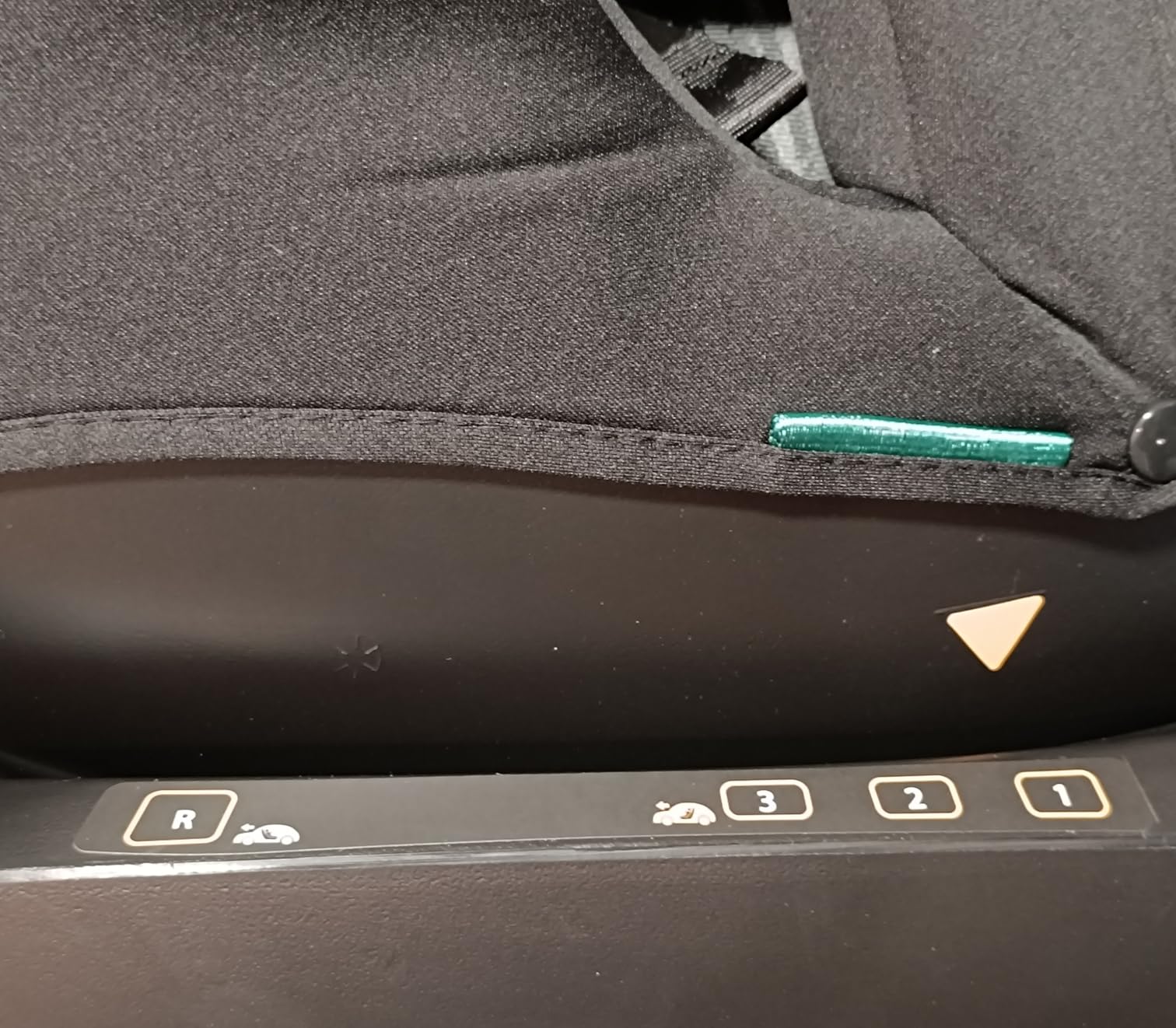 Fácil de instalar con cinturón
